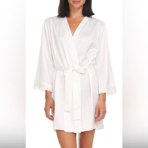 Flora Nikrooz Lace Trim Satin Robe, size XS